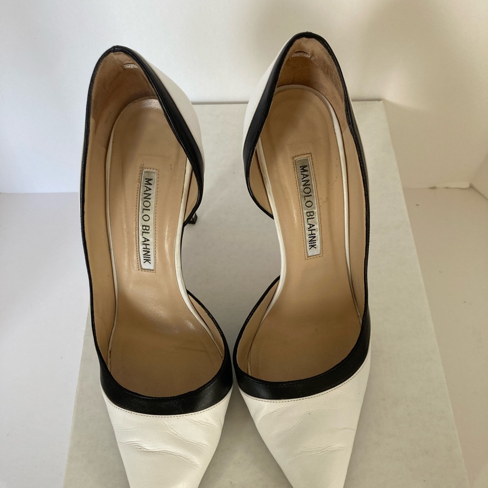 Manolo Blahnik Dorsay Black and White Heels - Picture 2 of 6